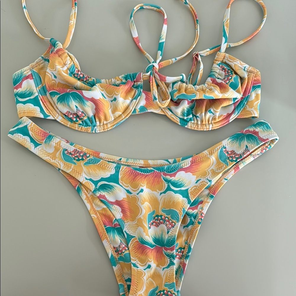 Kulani Kinis Floral Bikini Set